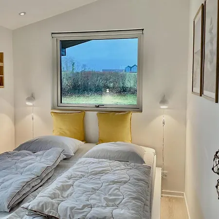Semesterbostad Stunning In With House Sea View
